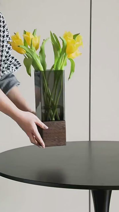 The Atelier Vase