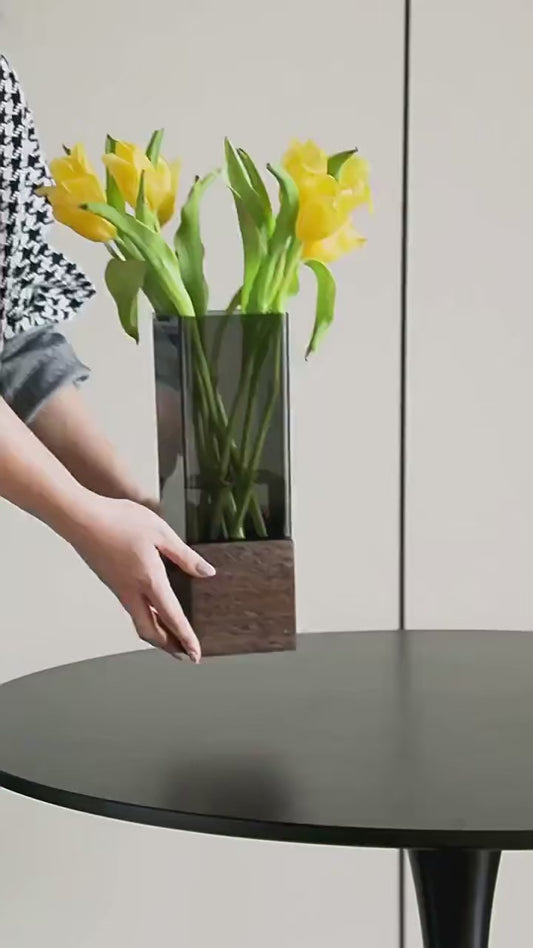The Atelier Vase